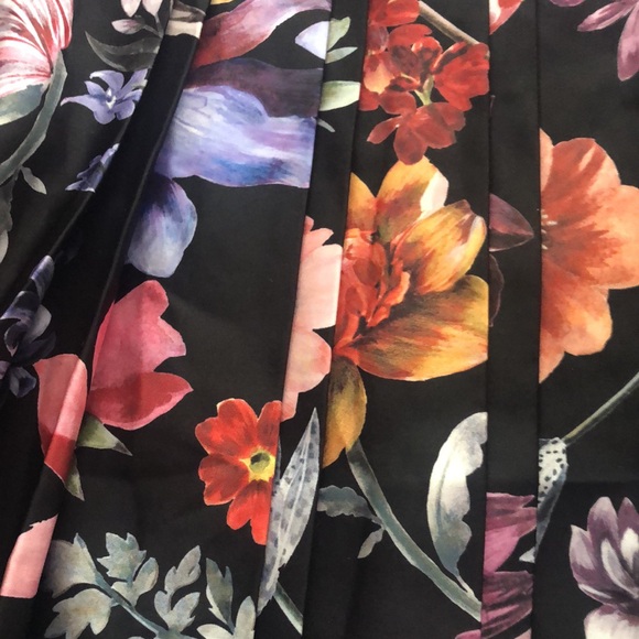 JCrew - Picture 2 of 8